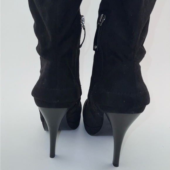 Guess by Marciano Black Sutera Over the Knee Suede Foldover Boots in Size 8 - Picture 4 of 6